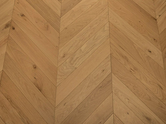Timbercraft Chevron Engineered Oak Flooring, Brushed & Oiled, 90x4x750 mm