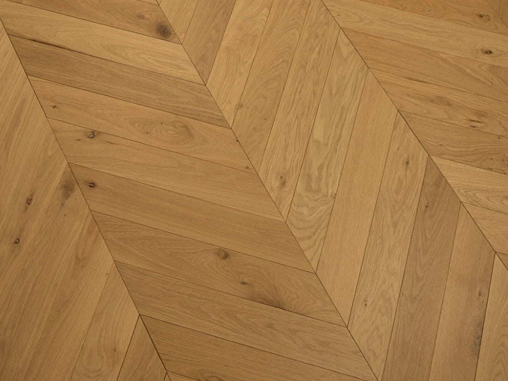 Timbercraft Chevron Engineered Oak Flooring, Brushed & Oiled, 90x4x750 mm