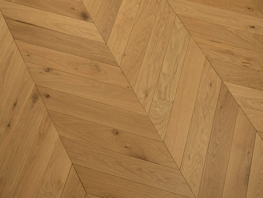 Timbercraft Chevron Engineered Oak Flooring, Brushed & Oiled, 90x4x750 mm