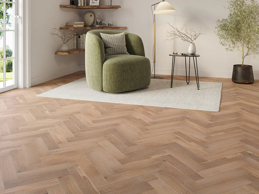 Timbercraft Bromley Herringbone Oak Parquet Flooring, Brushed & Oiled, 90x450x15 mm