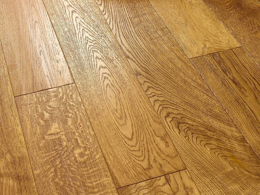 Evolve Engineered Oak Flooring, Golden, Deep Brushed & Lacquered, 180x6x20 Mm