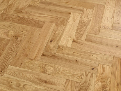 Evolve Herringbone Engineered Oak Parquet Flooring, Natural, Brushed & Lacquered, 90x4x400 mm