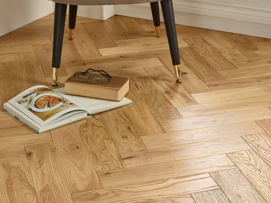 Evolve Herringbone Engineered Oak Parquet Flooring, Natural, Brushed & Lacquered, 90x4x400 mm