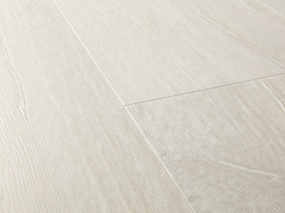 QuickStep Impressive Ultra Patina Classic Oak Light Laminate Flooring