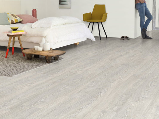 QuickStep Impressive Ultra Patina Classic Oak Grey Laminate Flooring