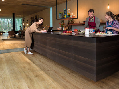 QuickStep Majestic Woodland Oak Natural Laminate Flooring