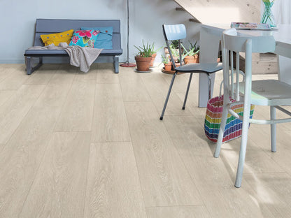 QuickStep Majestic Valley Oak Light Beige Laminate Flooring