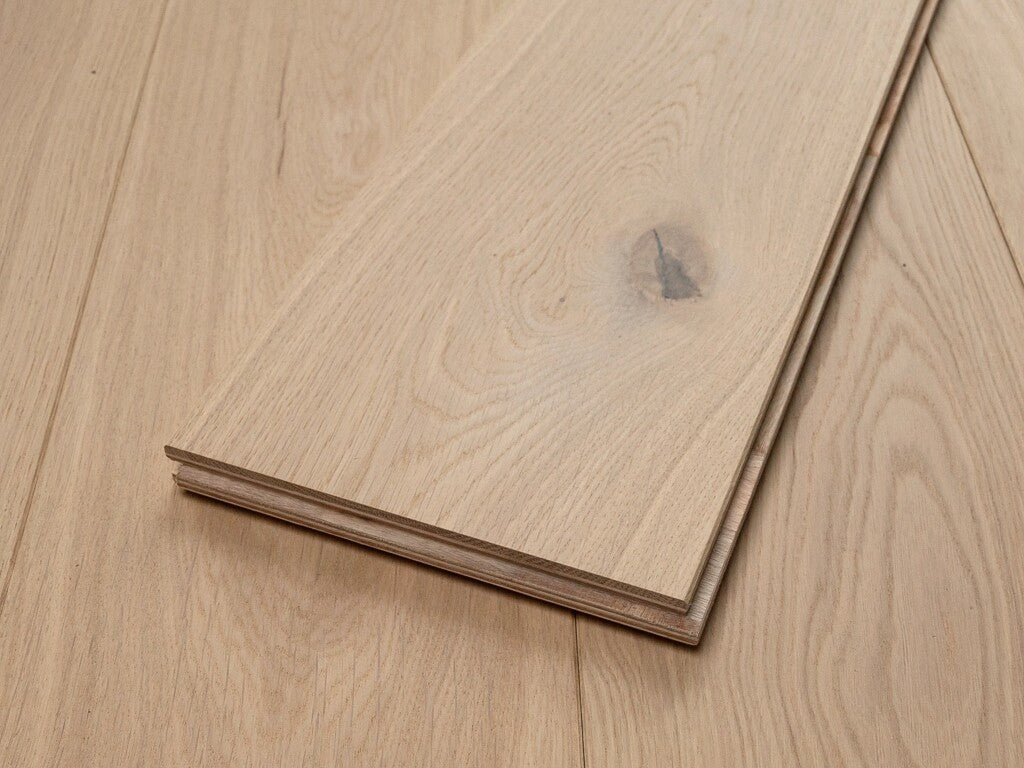 Timberlay Engineered Invisible Oak Flooring, Lacquered, Rustic 190x4x20 Mm