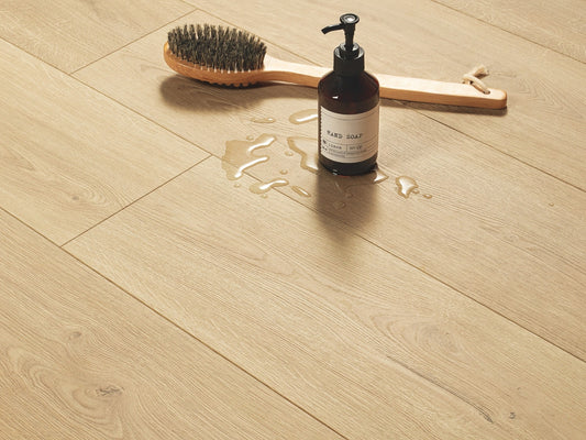 QuickStep Capture Brushed Oak Natural Laminate Flooring