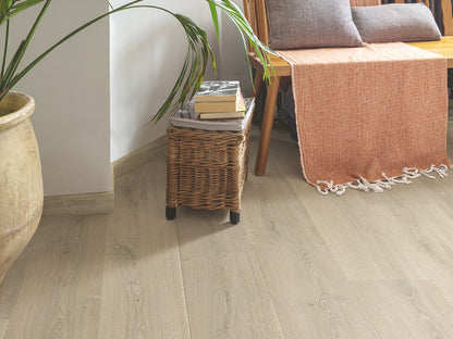 QuickStep Capture Cracked Oak Natural Laminate Flooring