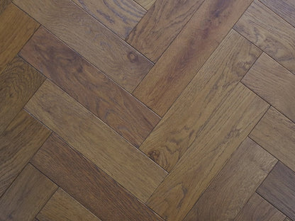 Timba Herringbone Engineered Oak Parquet Flooring, Smoked, Brushed & Oiled, 100x3x400 Mm